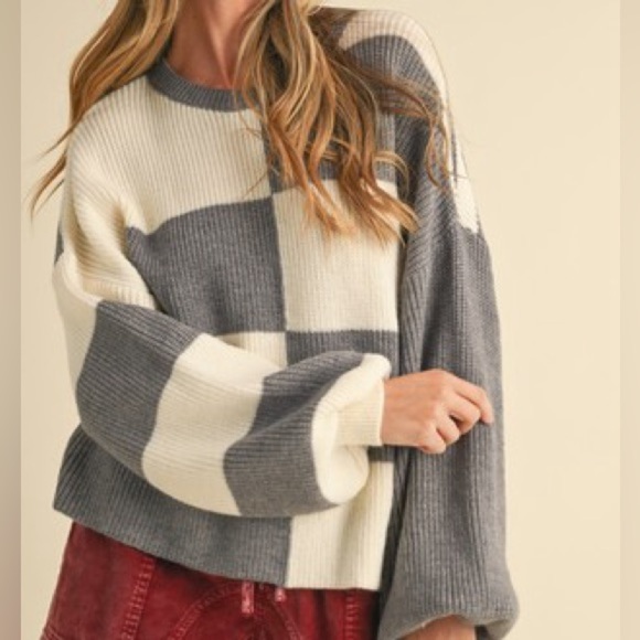 &MERCI Oversized Mixed Color Block Sweater Black and White - Picture 1 of 6